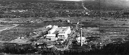 [写真]第1期工事の完成した富士宮工場 1965年（昭和40年）