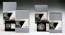 [写真]フジビデオカセットスーパーXG H451（VHS用），H351（ベータ用）