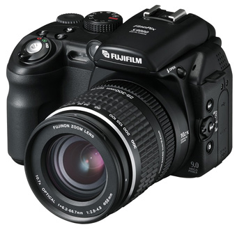 ネオ一眼デジタルカメラ「FinePix S9000」
