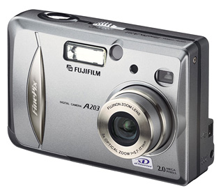 デジタルカメラ「FinePix A203」