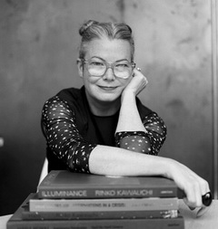 [Image]レスリー・A・マーティン　Lesley A. Martin